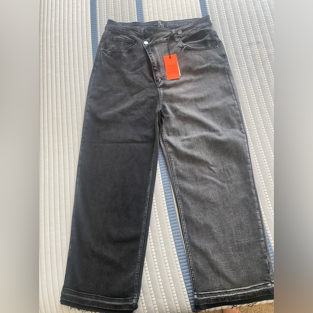 Risen Jeans